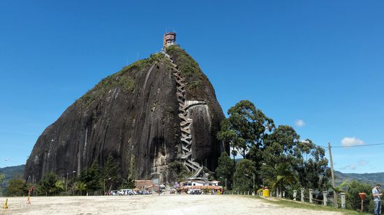 El Penol....649 Stufen führen nach oben!