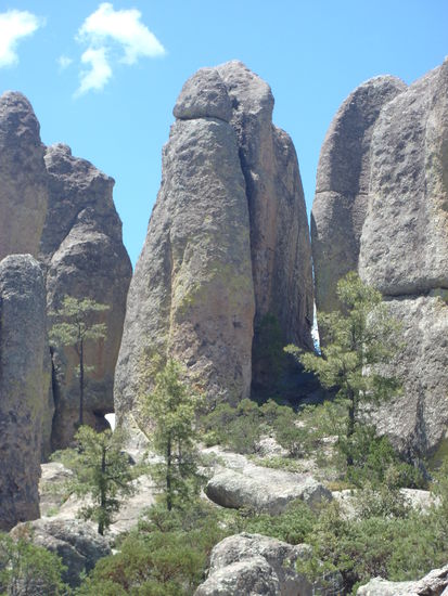 Das Tal der Mönche...welches allerdings auch unter einem anderen Namen bekannt ist! Na, wer errät ihn?