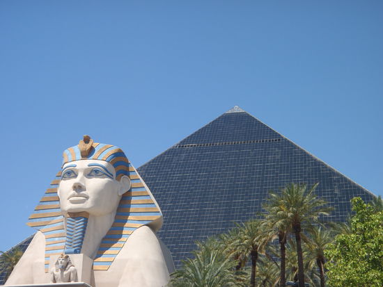 Luxor Hotel