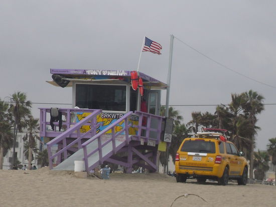 Hmmm...die Rettungsschwimmer bei Baywatch sahen irgendwie alle besser aus... Manno  Aber wenigstens sind die Türme so wie ich sie mir vorgestellt habe...