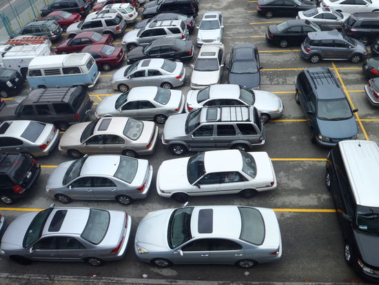 Wie gut, dass wir unser Auto schon abgegeben haben! Hier möchte ich nicht parken!!!