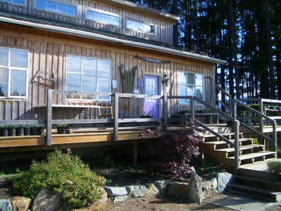 der Lavendelshop und darueber unsere Behausung