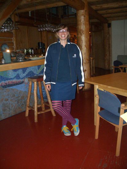 Ich durfte Tischdienst fuer eine Konferenzgruppe einer Diamantenmine machen, das erstemal Tischdienst und dann gleich eine so wichtige Aufgabe. Ich war ganz schoen nervoes.