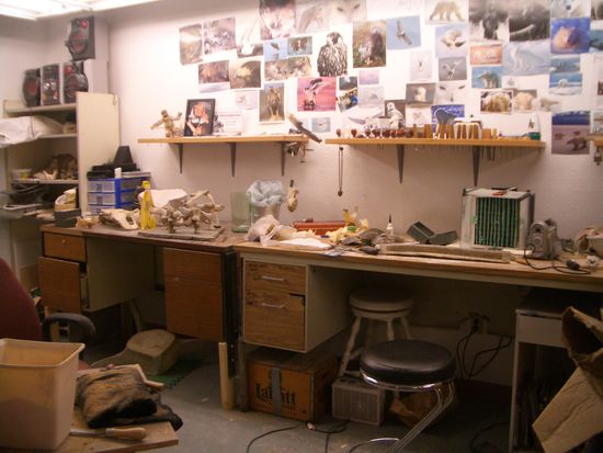 Little Bear Gallery-Diese Galerie hat mir am besten gefallen. 
Man konnte auch einen Blick in die Handwerksstube werfen und den Schnitzern beim Arbeiten zuschauen