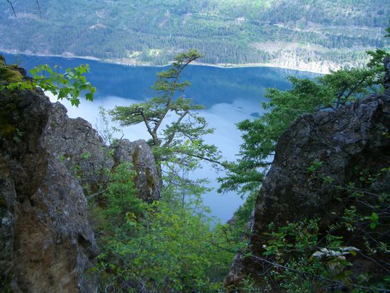 der Ausblick vom Camp auf den Anderson Lake
