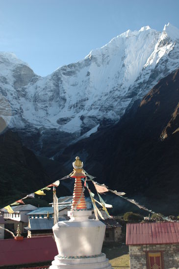 Stupa im Morgenlicht