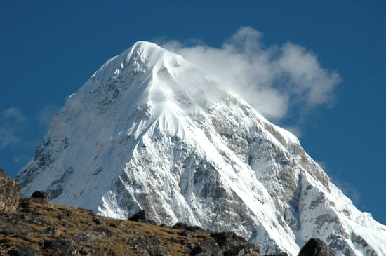 Pumori 7165m