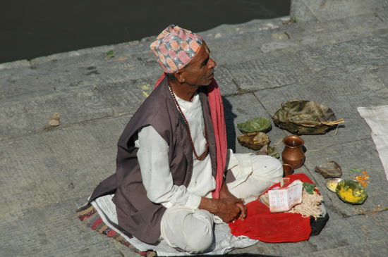 Ein weiterer Priester