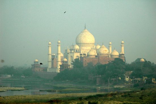 Taj Mahal vom Fort aus gesehen