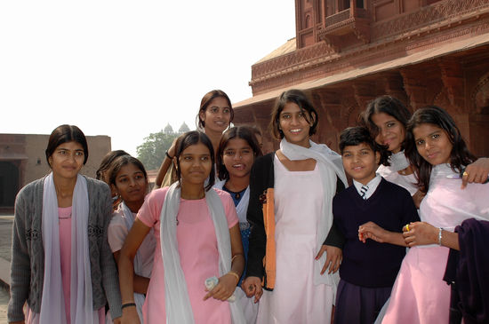 Die wollten alle auf das Foto und waren begeistert hinterher das Werk an zusehen