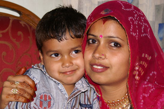 Mutter mit Kind.......unzertrennlich