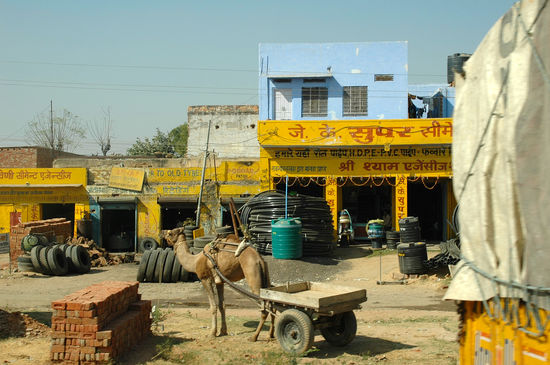 Ja ist auch noch Indien, ein Halteplatz unterwegs