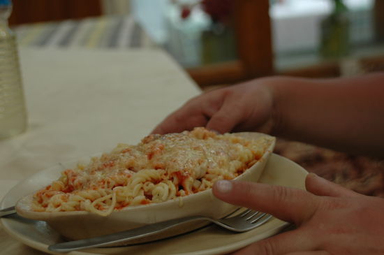 Das waren die Nudeln.......man beachte meine wieder mal geröteten Arme, trotz Sonnencreme Kiloweise