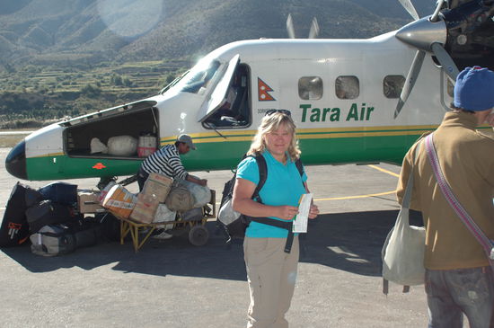 Mit Tara Air geht's nach Pokhara