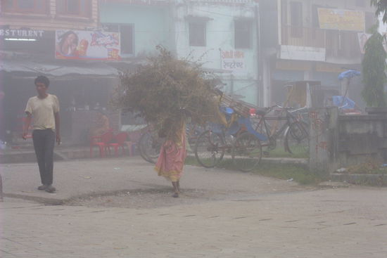 Morgens in dem Ort den ich nicht schreiben kann....Bahariava sonst was,
jedenfalls am Buspark