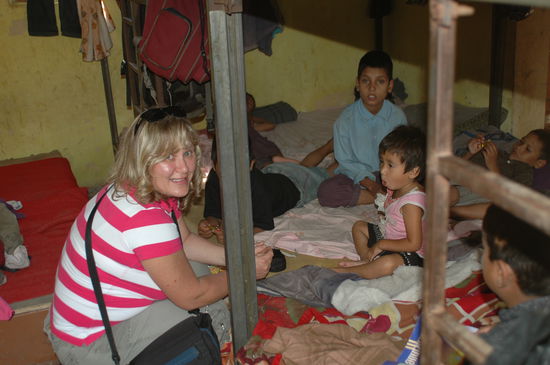 Ich hábe kein Spielzeug gesehen, nichts erinnert mich an meine eigene Kindheit . Es ist einfach nur traurig