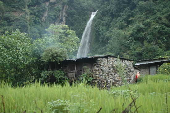 Zahlreiche Wasserfälle unterwegs