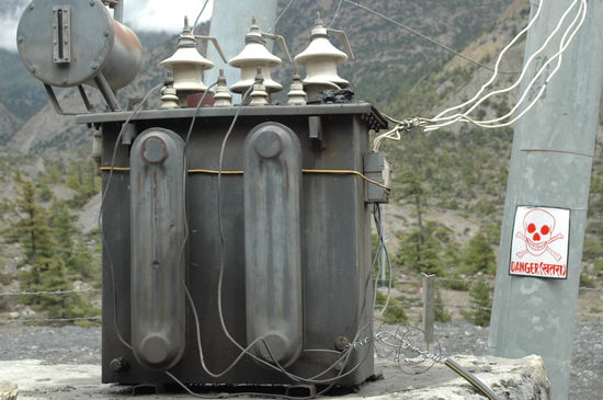 Strom Erzeugung in Nepal........immer wieder ein Abenteuer!