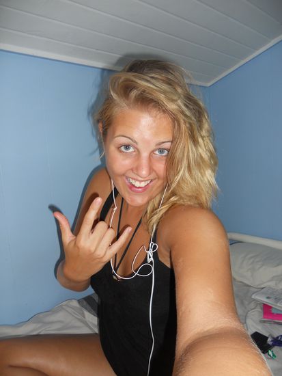 Freak in the morning, freak in the evening... 
gerade wach geworden und schon gute Laune... und das hielt sich den ganzen Tag.. echt cool... man sieht es glaube ich auf den anderen Fotos.... 