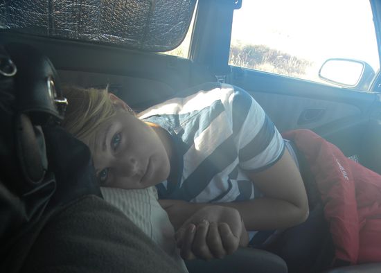 und dann der Morgen nach der ersten Nacht im Auto... man war ich kalt, muede und k.o. 