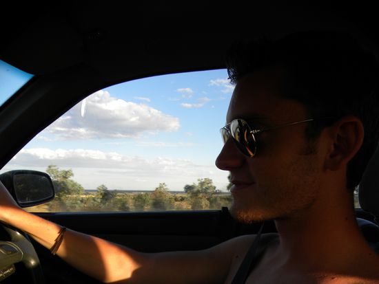 ... waehrend Chris konzentriert fahren muss/darf/will (wie auch immer)