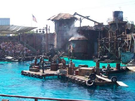Eine Action-Show zum Film Waterworld