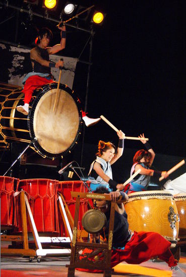 Osaka: Begrüßung mit Pauken und Trompeten (Eröffnung des JCI-Weltkongresses).