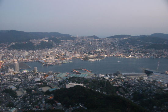 Mt. Inasa: Blick auf die Stadt.