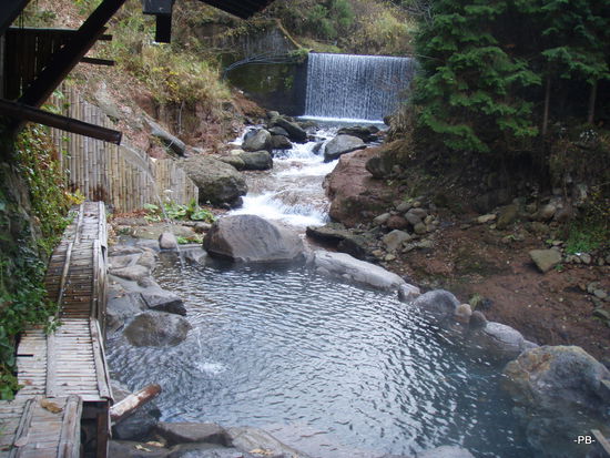 Eines der zahlreichen Bäder am Ort.