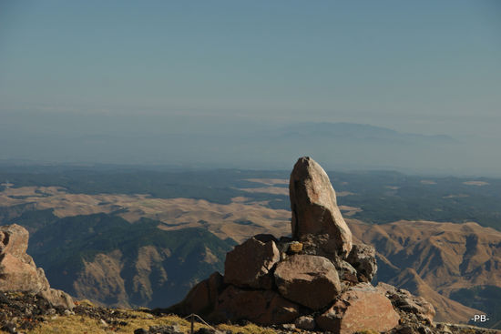 Mt. Aso: Wanderung über den Naka-dake (1.506m) und den Taka-dake (1.592m).