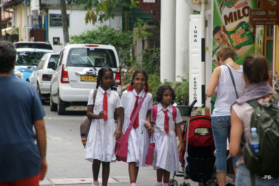 [verweis=Galle: 1589 von den Portugiesen errichtet, später von den Hollendern "übernommen", bevor die Engländer kamen.]Unterwegs in Galle[/verweis]