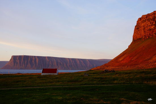 Unglaubliche Farben dank Sonnenuntergang.