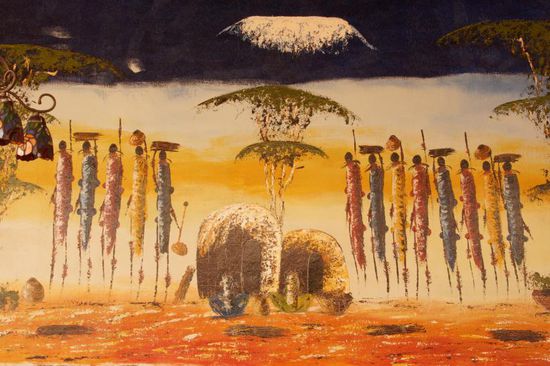 Mittagspause auf dem Weg von Arusha in die Serengeti bei einem Gifts Shop mit angehängter Cafeteria und Picknick-Tischen.