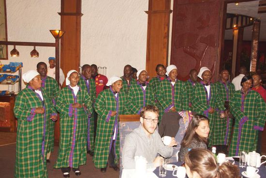 Musikalische Untermalung beim Abendessen.