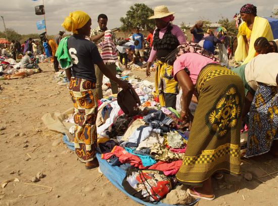 Klamotten in allen Farben.