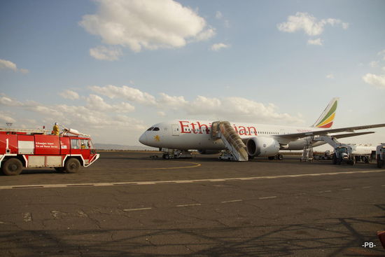 Unser Flugzeug steht bereit.