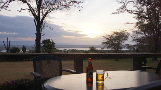 Ein Sundowner in der Lodge.