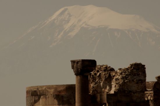 Zvartos mit dem Ararat im Hintergrund