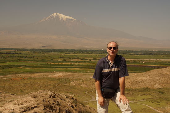 Noch schaut er munter aus. Ich rede vom Ararat...