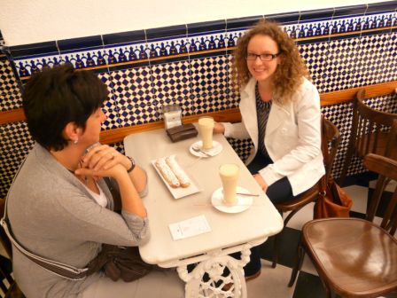 beim Horchata Schlürfen, ein typisch spanisches Getränk