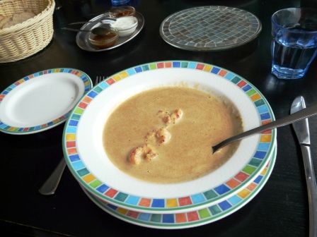 Hummersuppe als 1. Gang