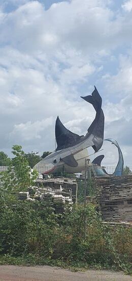 Bisschen trashig, aber freundlich: Kreiselkunst.