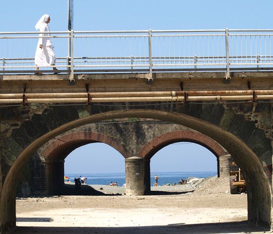 Levanto, Flussbett: Blick aufs Meer