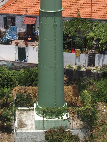 Ob sich die Bewohner über den Seilbahnmast in ihrem Garten gefreut haben?