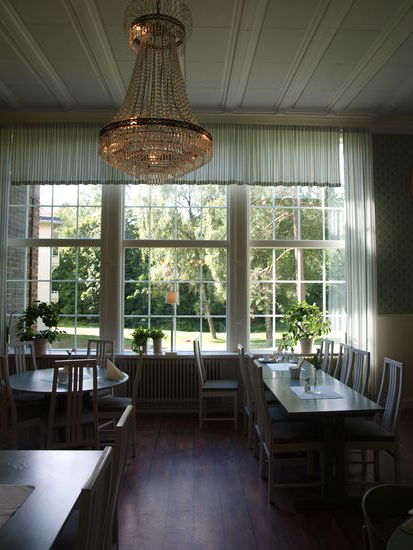 Der Hauptsalon im Hotel Ljunga.