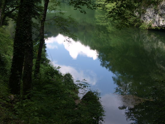 Spiegelung im See von Isola Santa.