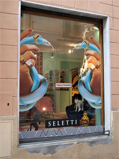 Und ein weiteres Schaufenster.