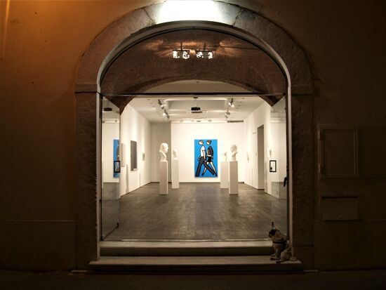 Der Mops ist echt und hatte zum Glück auch bald Feierabend.