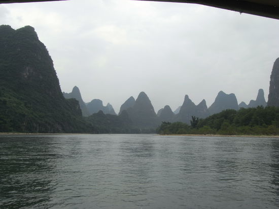 Li Jiang und Kalksteingipfel