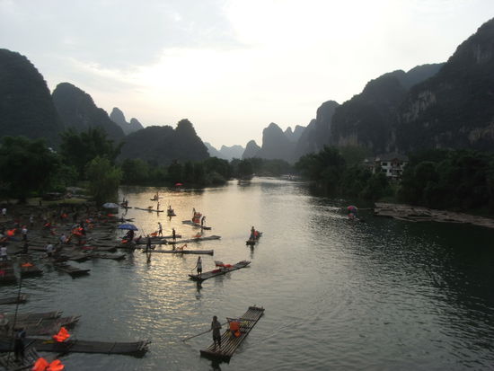 Li Jiang in der Naehe der "real water cave"